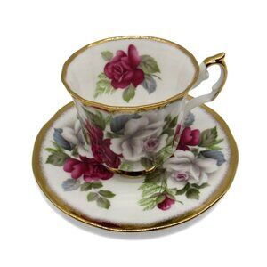 QUEENS CHINA Jacobean Roses Tea Cup And Saucer Gold Trim England Vintage